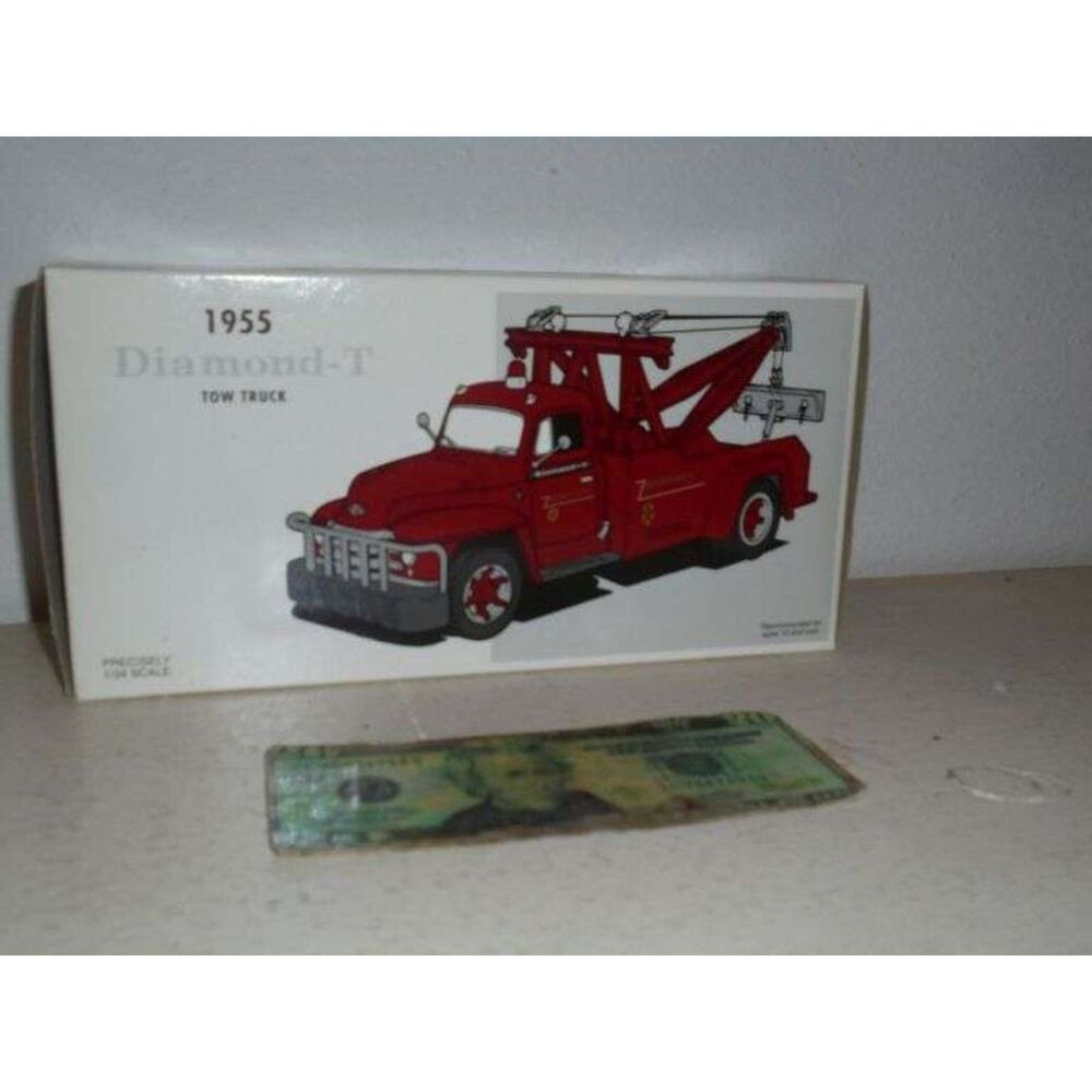 First Gear1955 Diamond-T Tow Truck